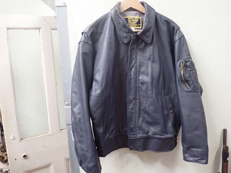 Real Leather Pilot’s Bomber jacket by Irvin / Aviation Leathercraft ...